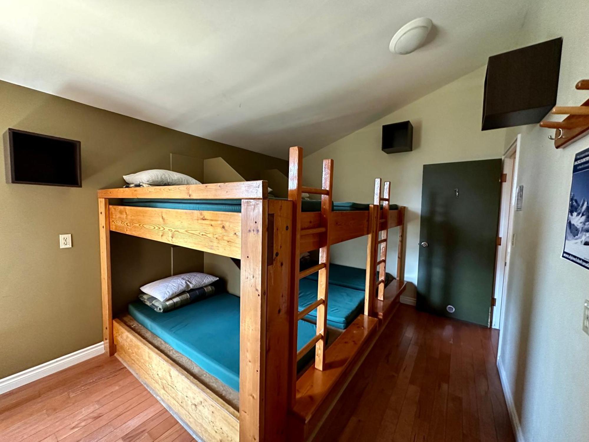 Canmore Alpine Hostel - Alpine Club Of Canada Extérieur photo