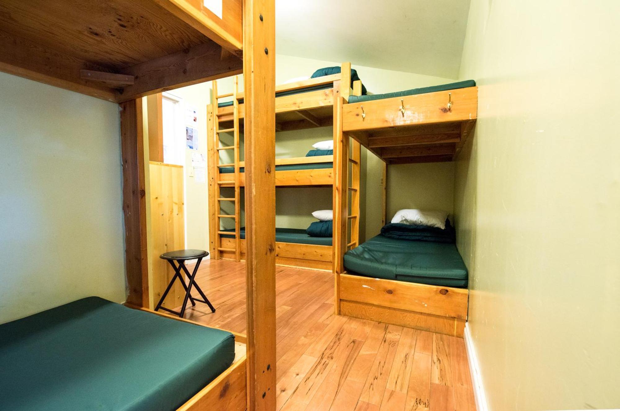 Canmore Alpine Hostel - Alpine Club Of Canada Extérieur photo