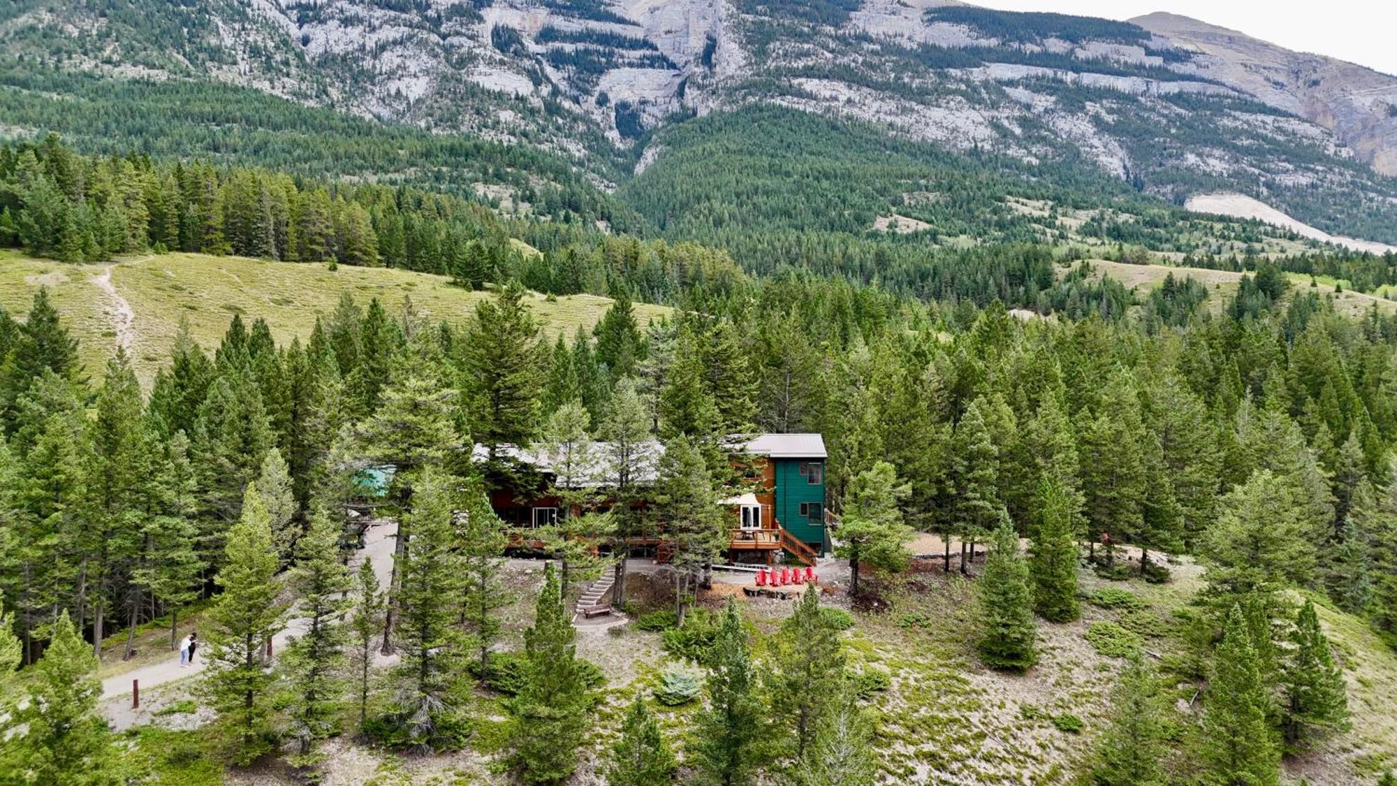 Canmore Alpine Hostel - Alpine Club Of Canada Extérieur photo